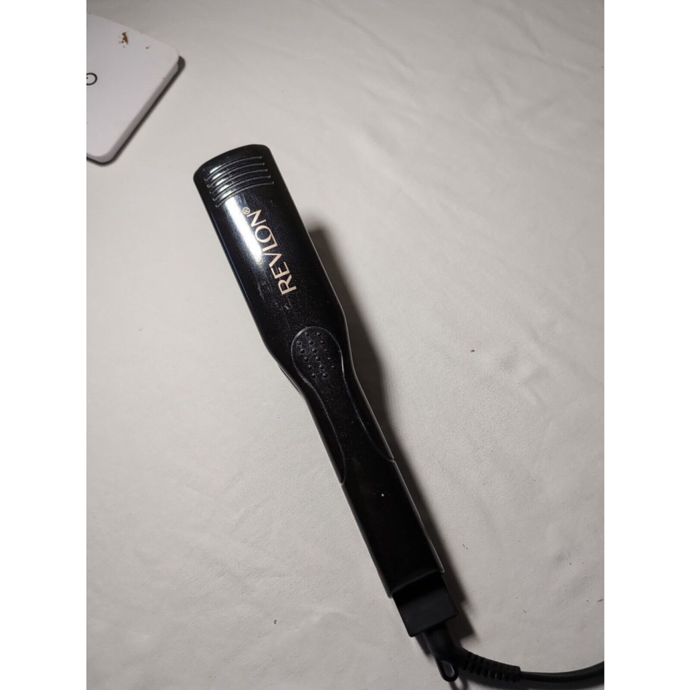 Revlon Black Flat Iron Swivel Handle Preowned